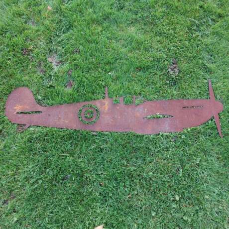 Spitfire Wall Mount 1mtr Unpainted